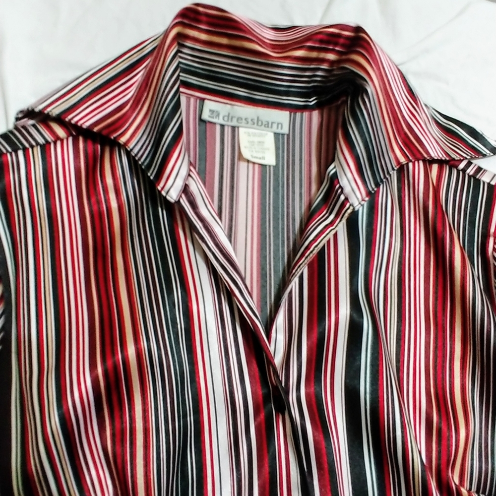 DRESS BARN TOP